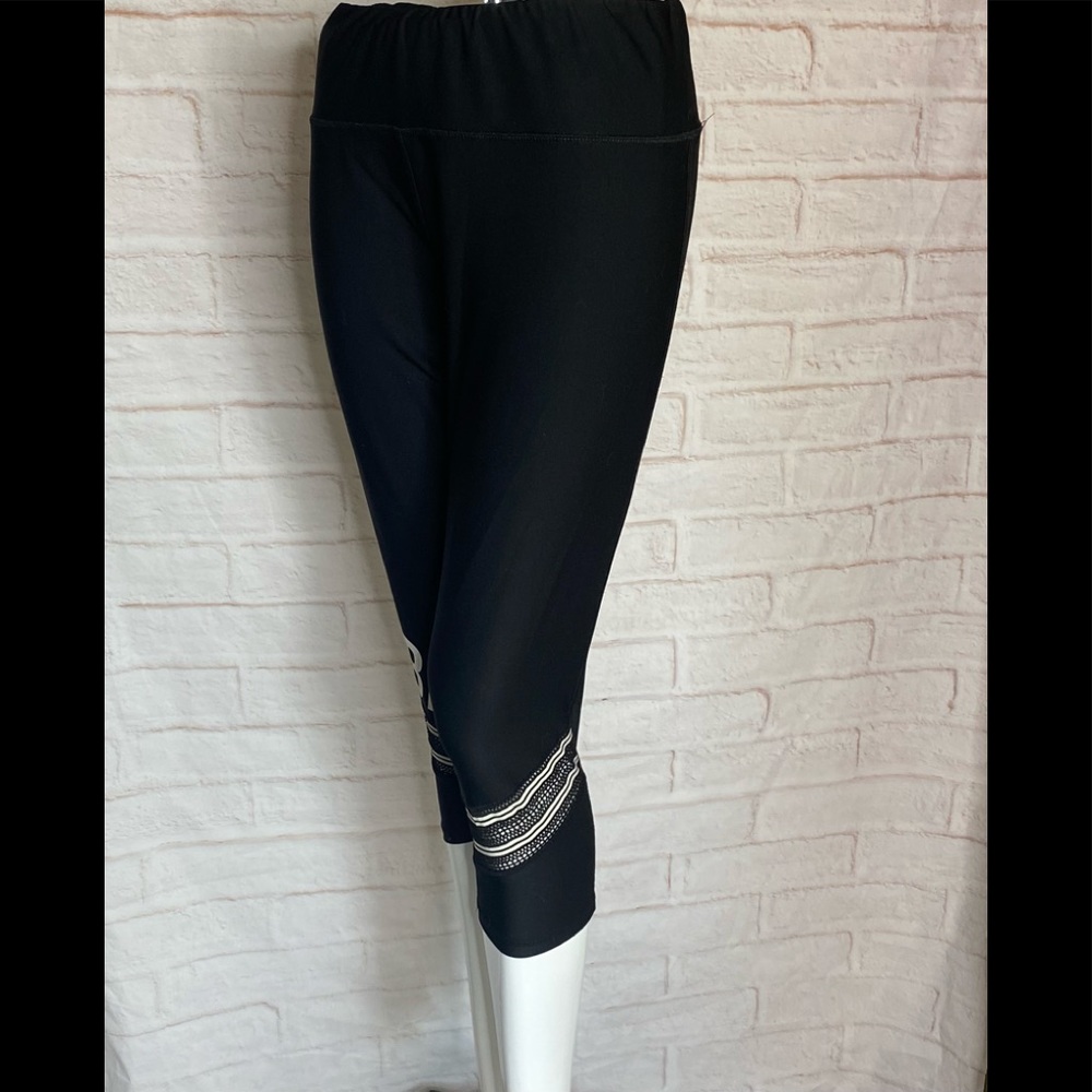 Bebe Sport crop leggings size XL
